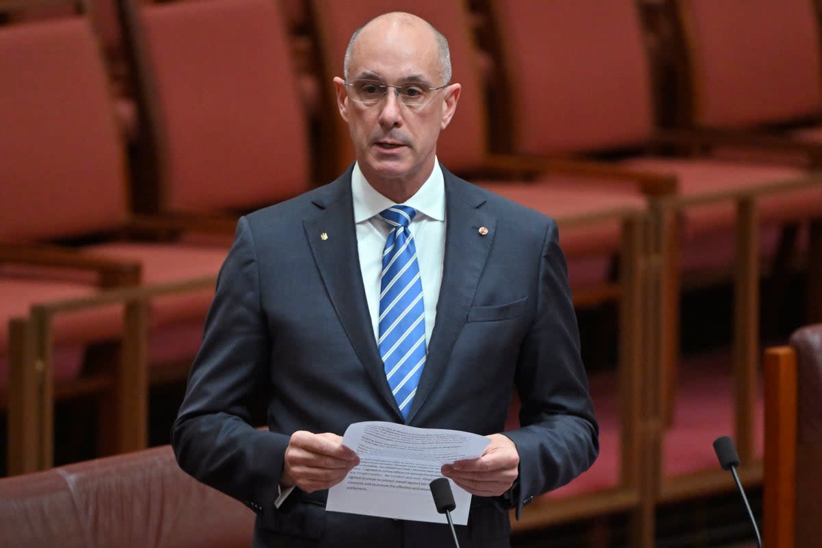 Liberal senator David Van makes a statement in the senate chamber at Australia's Parliament House in Canberra, Thursday, 15 June 2023 (AAP Image)