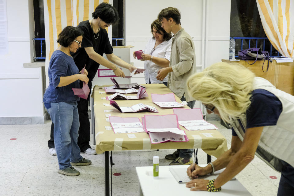 Polls at the conclusion of voting in the polling stations for the 2024 European elections in Rome, on Sunday, June 9, 2024. (Mauro Scrobogna/LaPresse via AP)