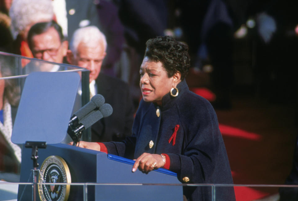 American poet Maya Angelou reciting her poem 'On the Pulse of Morning' at the inauguration of President Bill Clinton in Washington DC, 20th January 1993. (Photo by Consolidated News Pictures/Hulton Archive/Getty Images)