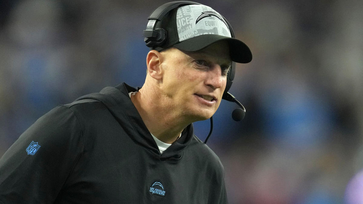 Eagles reportedly hiring QBs coach with close connection to Kellen Moore -  Yahoo Sports