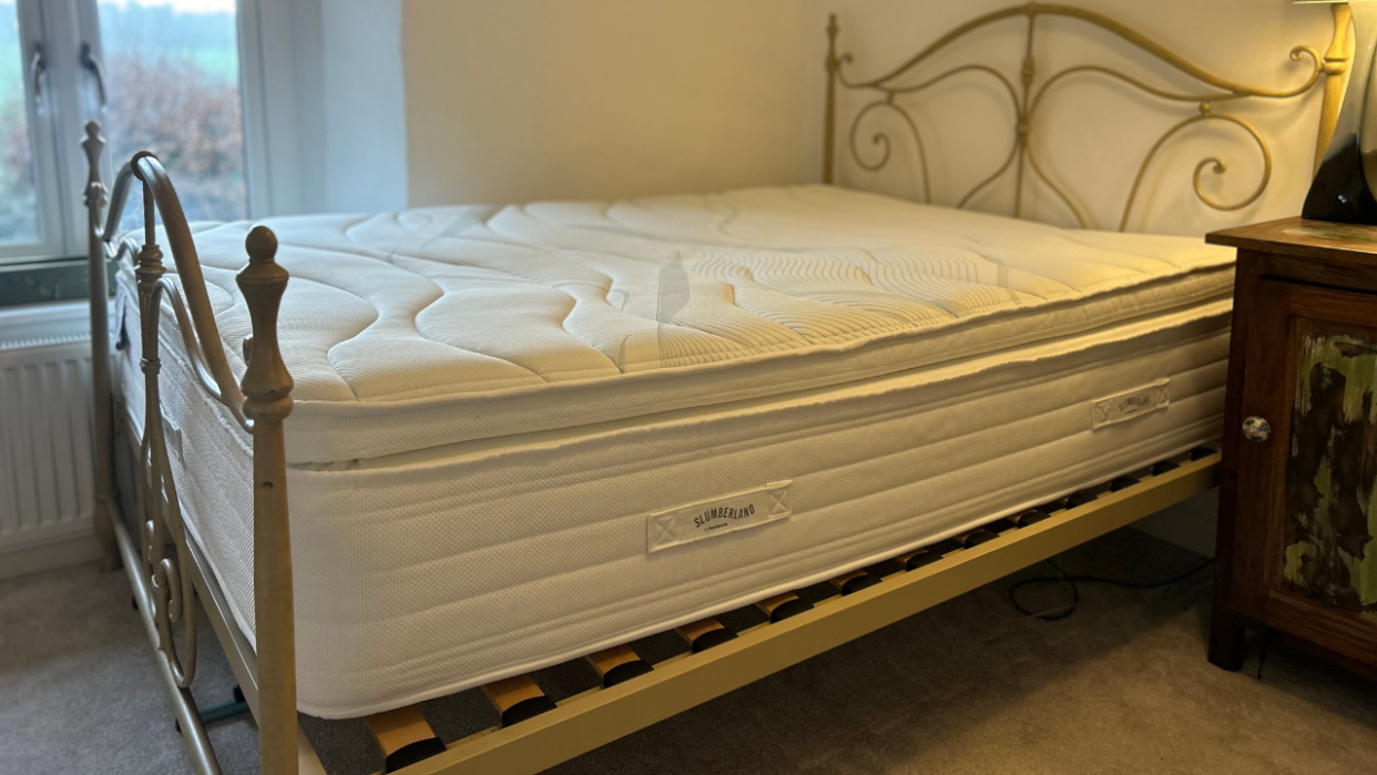  Bensons for Beds Slumberland Air 9.0 Memory Mattress. 