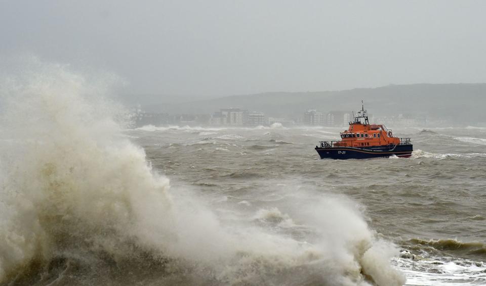 9) Newhaven Harbour