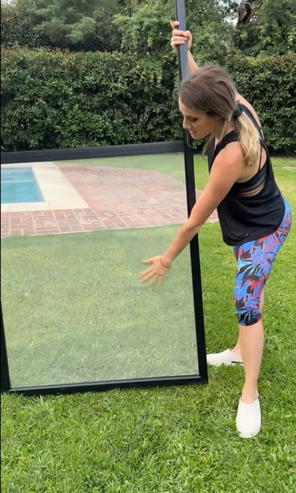 La influencer mostró cómo quedó uno de los mosquiteros que arreglaron (Foto: Captura de video / Instagram @micaviciconte)