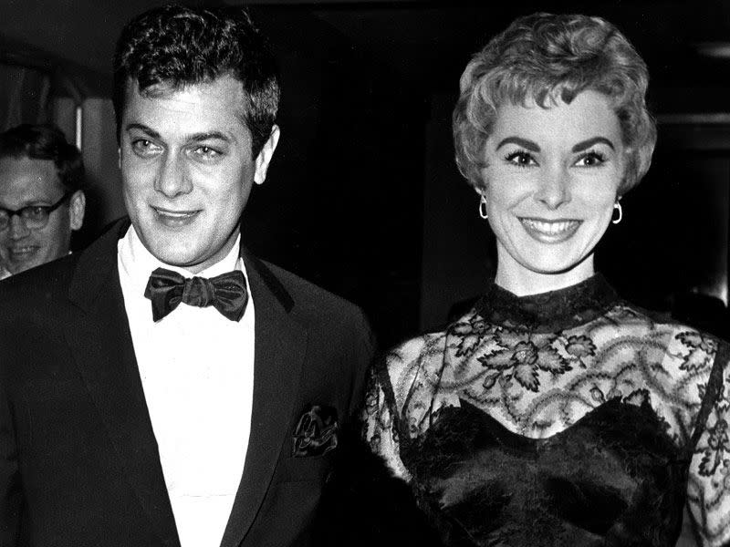 Janet Leigh actually an actress; USA with her third husband Tony Curtis in 1958