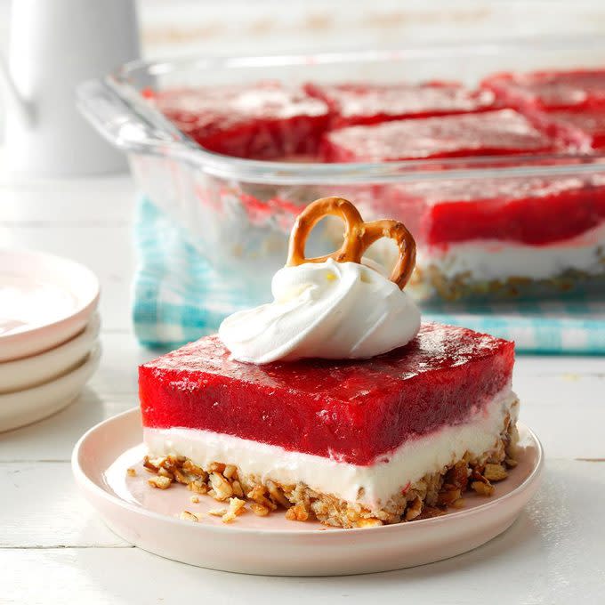 Strawberry Pretzel Dessert Exps Cpbz19 4444 E11 02 3b 4