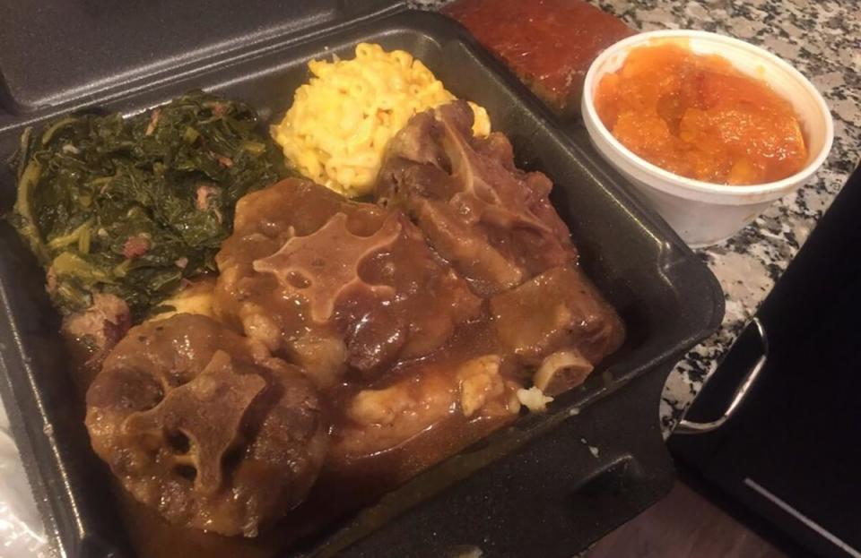 Mikki’s Soul Food & Catering (Houston)