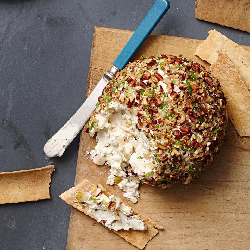 Pear-Pecan Cheese Ball