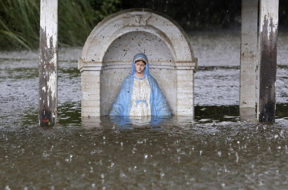 ‘Unprecedented’ flooding slams Gulf Coast