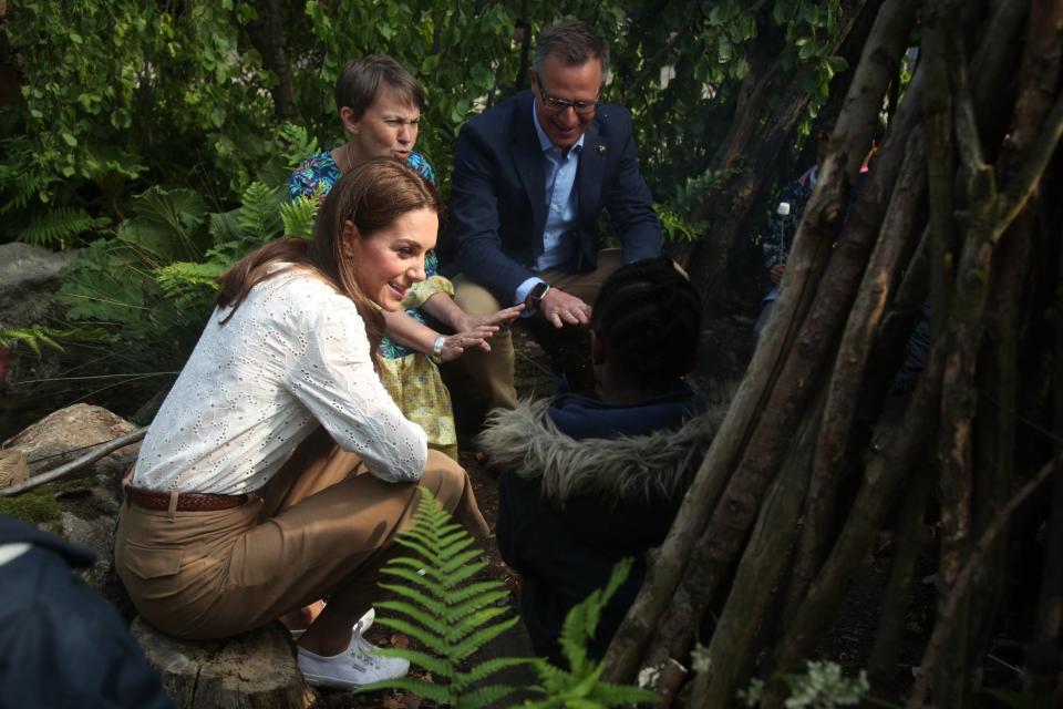 Chelsea Flower Show 2019: Duchess of Cambridge says children should use social media less as she tours gardens