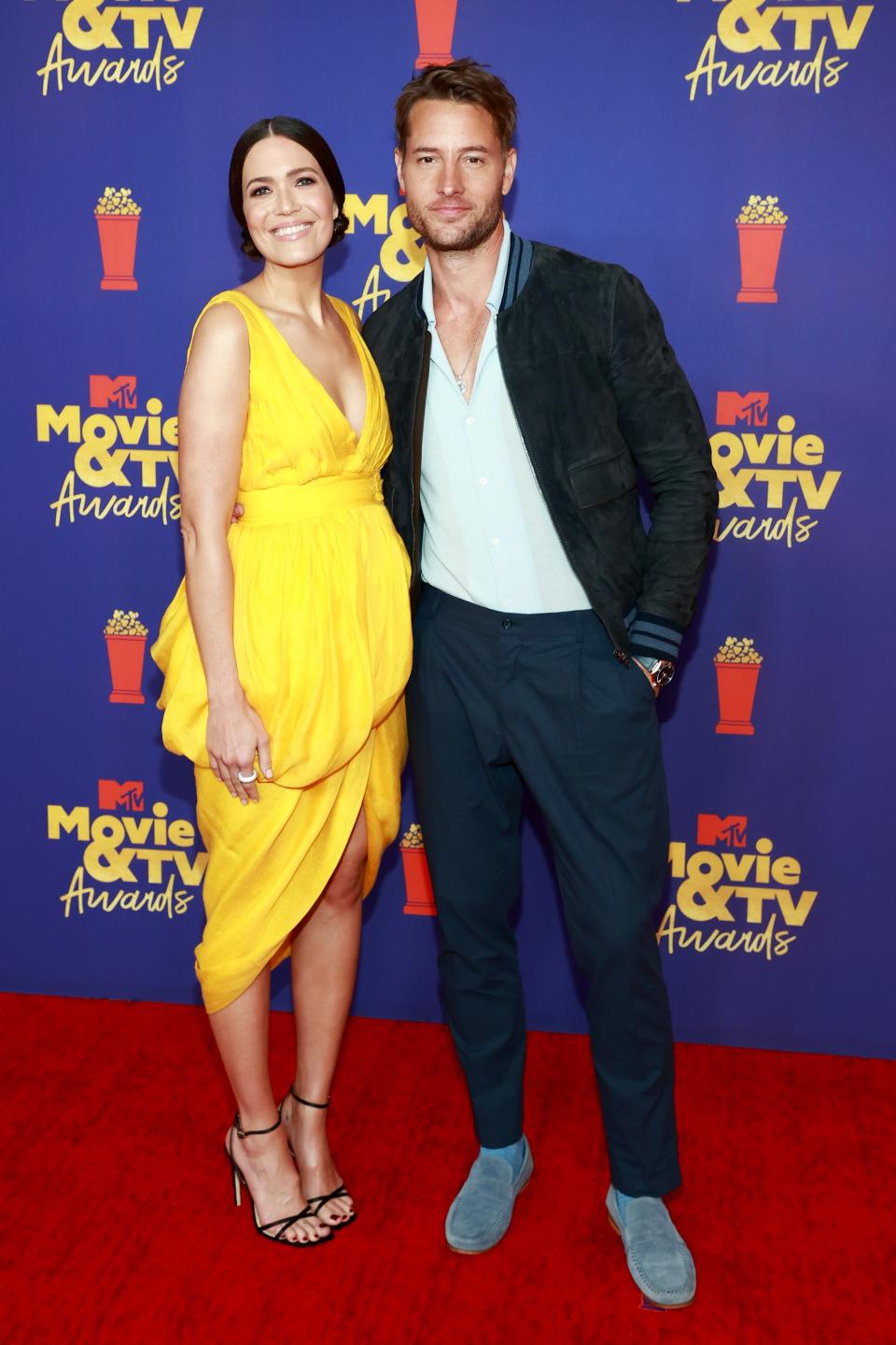 Mandy Moore and Justin Hartley