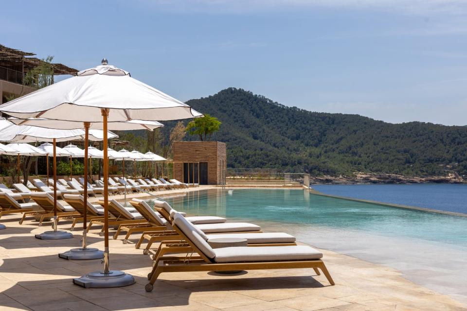  (The infinity pool at Six Senses Ibiza)