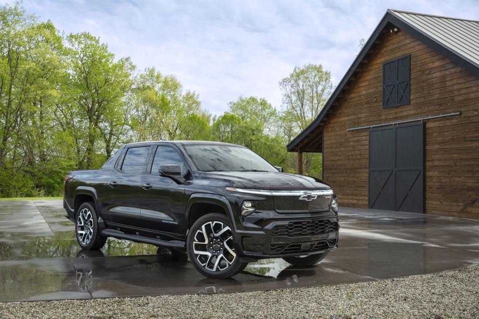 2024 chevrolet silverado ev rst