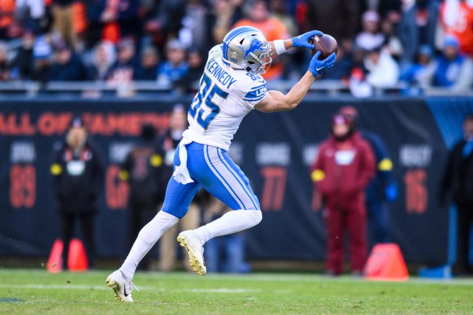 Lions wide receiver Tom Kennedy makes a catch in the fourth quarter of the Lions' 31-30 win on Sunday, Nov. 13, 2022, in Chicago.