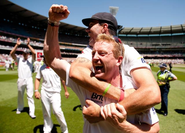 Cricket – 2010 Ashes Series – Fourth Test Match – Day Four – Melbourne Cricket Ground