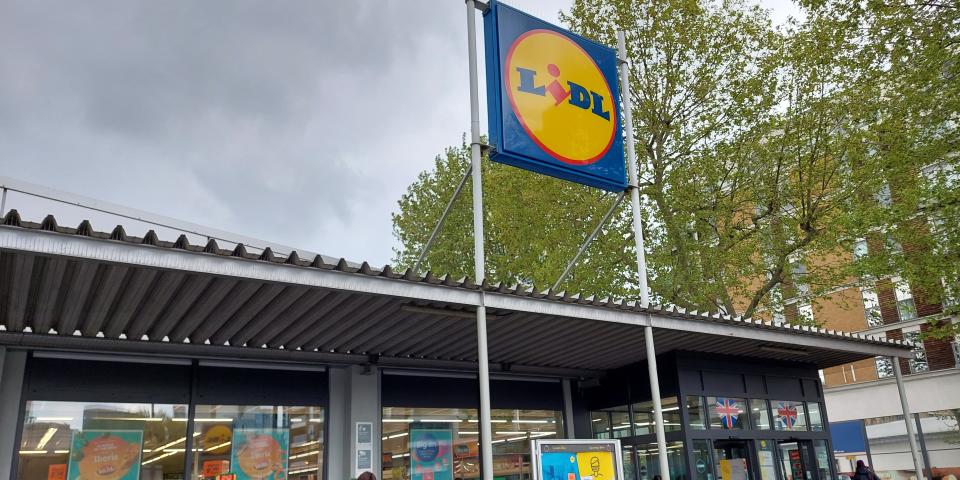 Lidl exterior