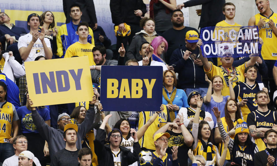 Mar 6, 2015; Indianapolis, IN, USA; Indiana Pacers fans celebrate the Pacers&#39; victory during a game against the Chicago Bulls at Bankers Life Fieldhouse. Indiana defeats Chicago 98-84. (Brian Spurlock-USA TODAY Sports)