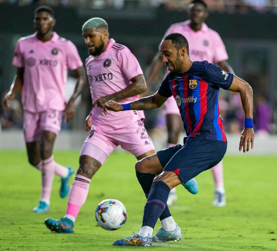 FC Barcelona forward Pierre-Emerick Aubameyang (17) scores a goal against Inter Miami CF during the first half of a friendly soccer match at DRV PNK Stadium on Tuesday, July 19, 2022, in Fort Lauderdale, Fla.