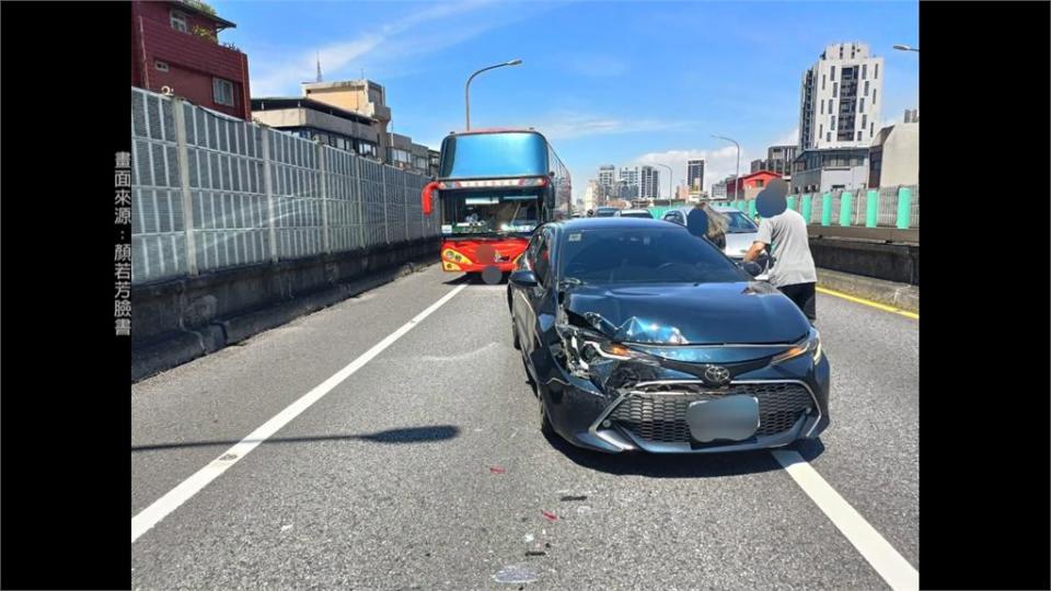 議員顏若芳遭「遊覽車追撞」　車尾全毀、擋風玻璃碎光