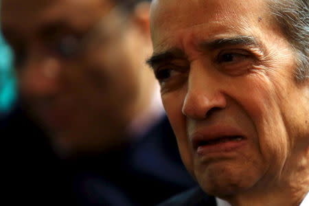 Fareed El-Dib, lawyer of former Egyptian President Hosni Mubarak, reacts at the High Court in Cairo, Egypt, January 9, 2016. REUTERS/Stringer