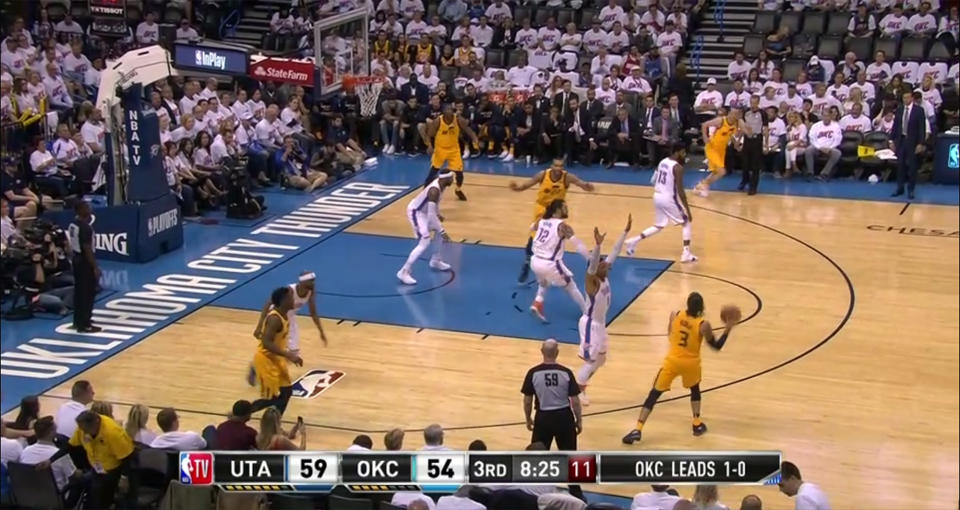 Ricky Rubio spots Derrick Favors in the corner. (Screencap via NBA)