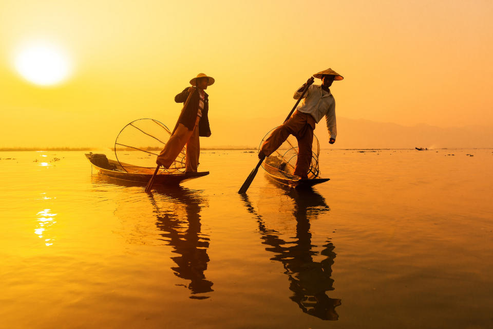 <p><span>An early morning on Lake Inle: </span><span>We came across many places like this during our trip where the atmosphere is truly unique. The lake is located about 900 meters above sea level and it is the lifeblood of this region. The fishermen on the lake paddle with one leg. There are two types of fishermen on Lake Inle, those who are there to take pictures and those who really fish. It is worth it to have a “boat driver” because he will take you to the right places to observe the real fishing. </span>By: AdrienC.</p>