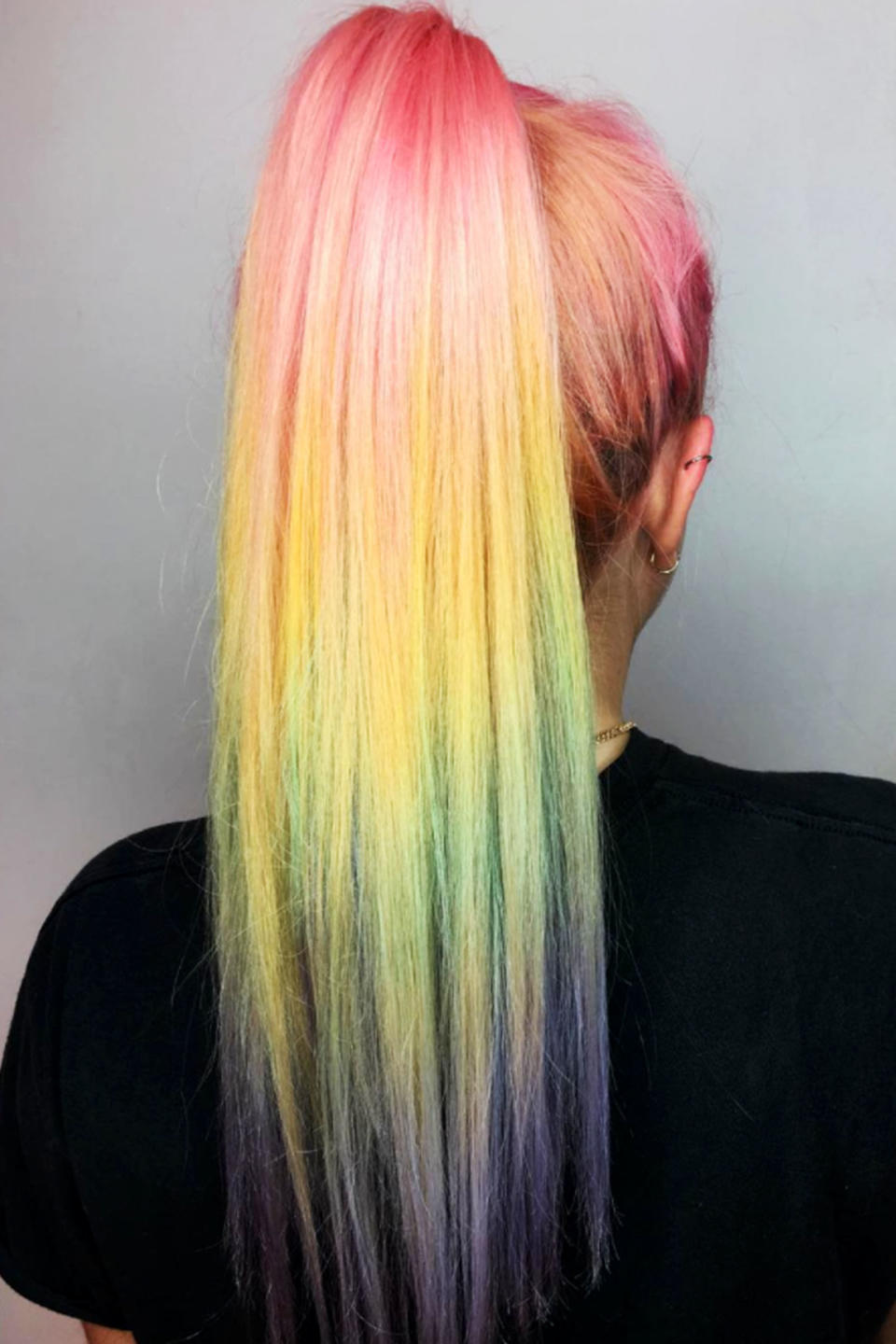 <p>This high ombré pony fades from baby bubblegum right on through all the pastels of Roy G. Biv.</p>