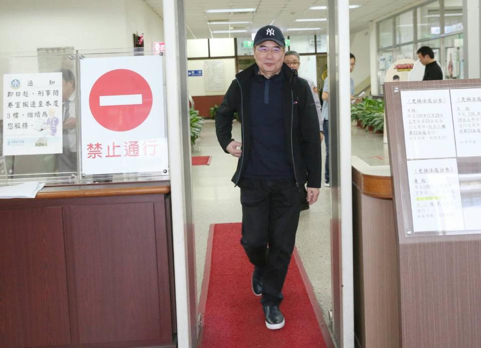 前立委蔡正元因涉中影案至高院出庭，他強調不能因為他是蔡正元、誰是馬英九，就要把他抓去關。