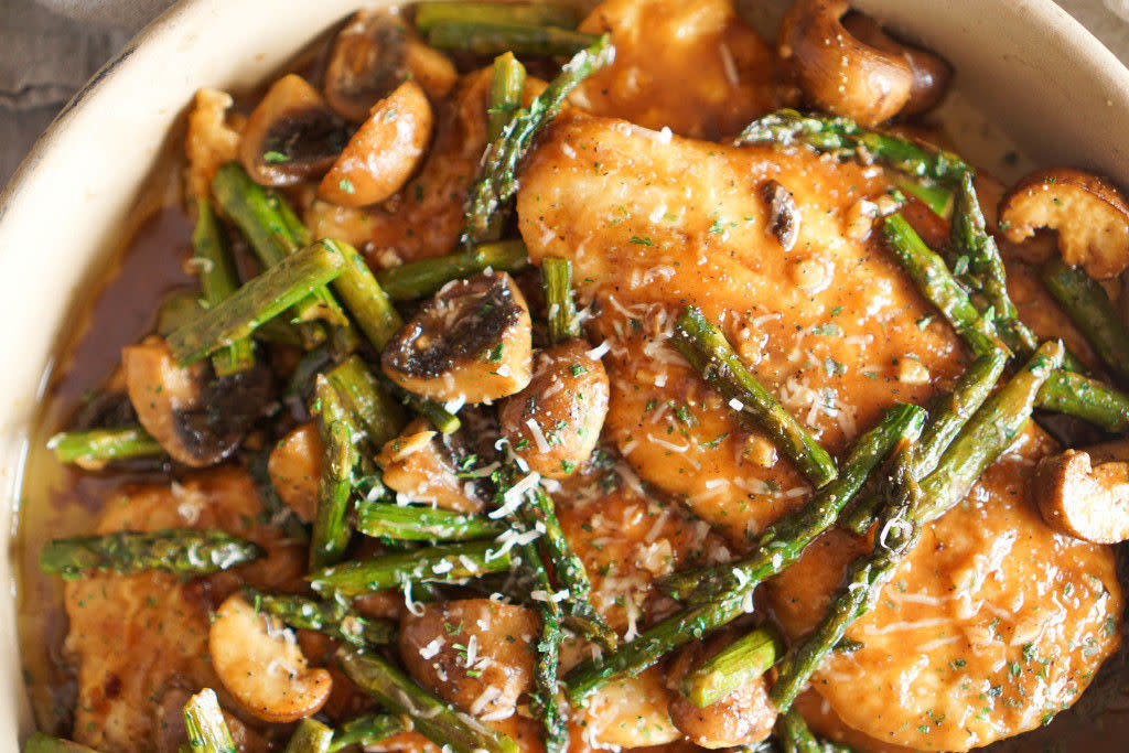 Slow Cooker Chicken Marsala - Creme De La Crumb