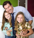 <p>Rebecca Romijn shared a new snap of husband Jerry O’Connell and their twin daughters, Charlie and Dolly. She kept it simple, “#HappyFathersDay @MrJerryOC Love you!!” (Photo: <a rel="nofollow noopener" href="https://twitter.com/RebeccaRomijn/status/876478610130952193" target="_blank" data-ylk="slk:Rebecca Romijn via Twitter;elm:context_link;itc:0;sec:content-canvas" class="link ">Rebecca Romijn via Twitter</a>) </p>