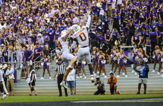 University of Texas Longhorns linebacker DeMarvion Overshown