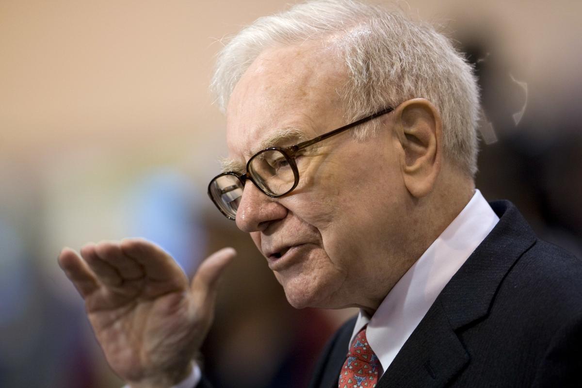 Buffett’s Berkshire Hathaway Seeks to Buy as Much as 50% of Occidental