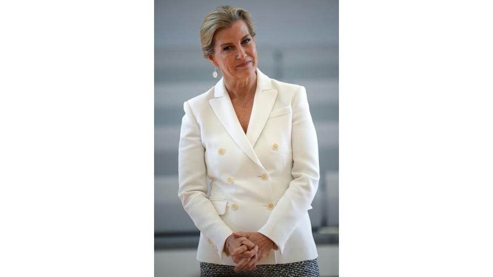 DUchess Sophie in white double-breasted blazer