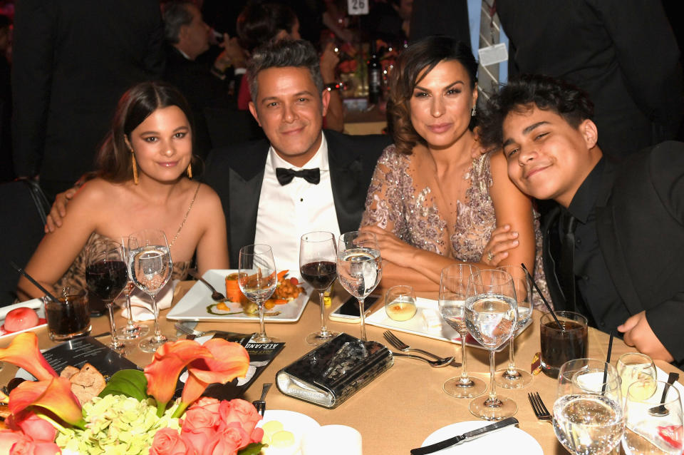 LAS VEGAS, NV - NOVEMBER 15:  Honoree Alejandro Sanz (2nd L) with (L-R) Manuela Sanchez Michel and Raquel Perera attend the 2017 Person of the Year Gala honoring Alejandro Sanz at the Mandalay Bay Convention Center on November 15, 2017 in Las Vegas, Nevada.  (Photo by Rodrigo Varela/Getty Images for LARAS)