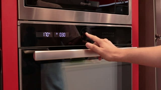 adjust oven temperature for baking