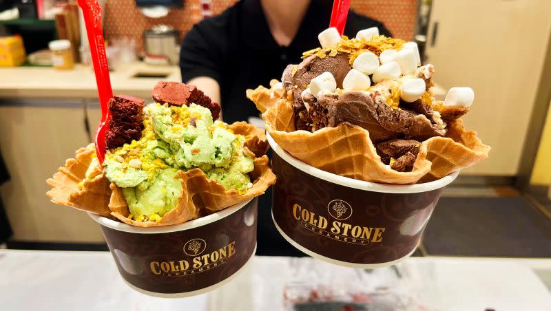 ▲COLD STONE迎接黑色購物節，11月25日至11月27日限時三天，中杯以上冰淇淋買一送一。（圖／業者提供）