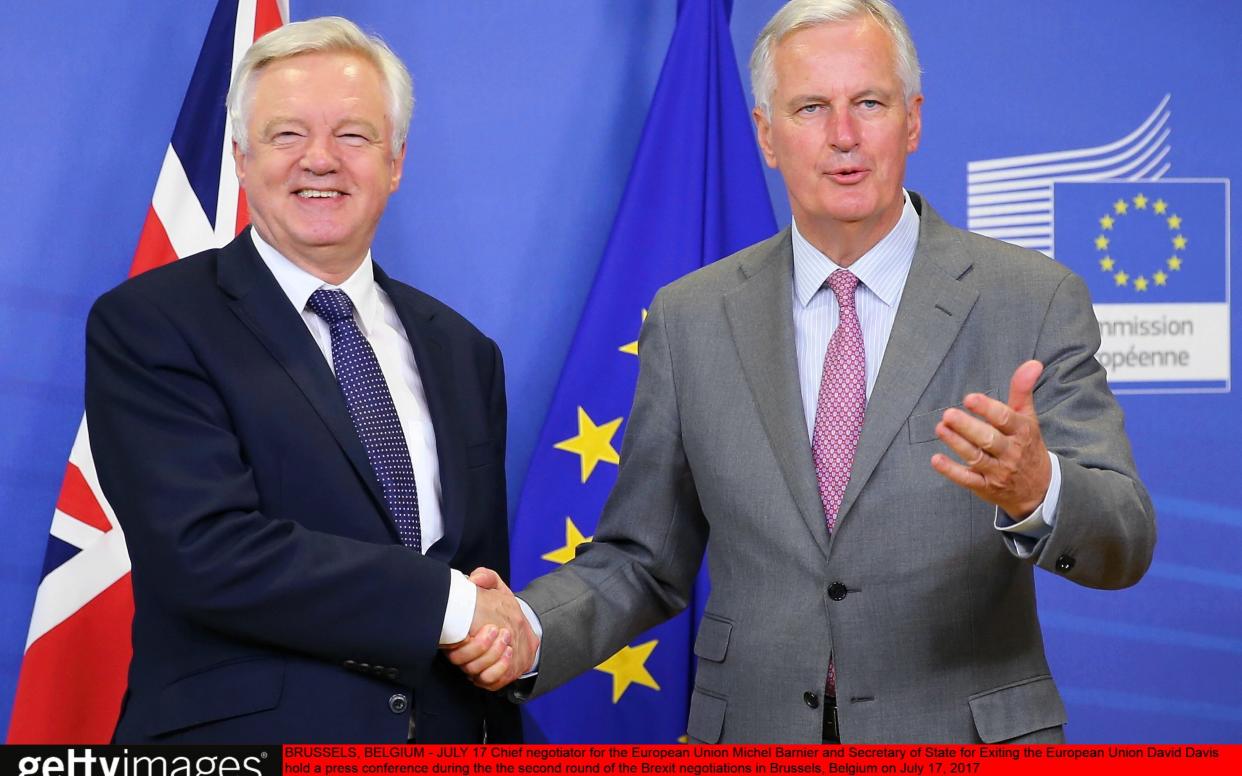 Chief negotiator for the European Union Michel Barnier, left, and Secretary of State for Exiting the European Union David Davis - 2017 Anadolu Agency