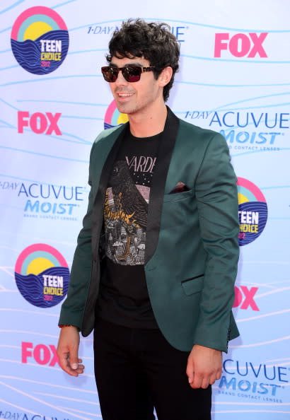 Musician Joe Jonas arrives at the 2012 Teen Choice Awards at Gibson Amphitheatre on July 22, 2012 in Universal City, California. (Photo by Jason Merritt/Getty Images)