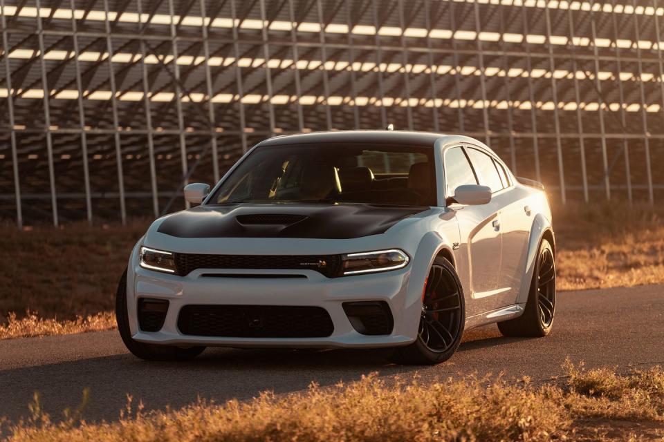 View 2020 Dodge Charger SRT Hellcat / Scat Pack Widebody Photos