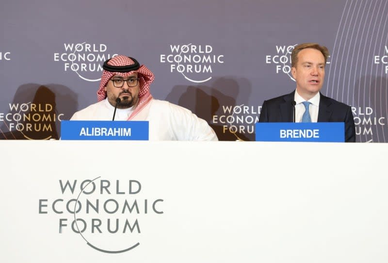 Faisal F. Alibrahim (L), Minister of Economy and Planning of Saudi Arabia, and Borge Brende, President of the World Economic Forum (WEF), attend the World Economic Forum Business Conference in Riyadh. -/Saudi Press Agency/dpa