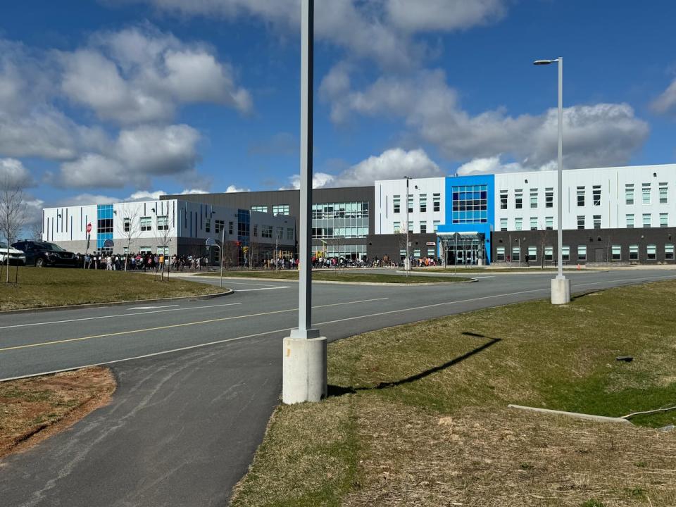 The Halifax Regional Centre for Education says the new modulars at the West Bedford schools will be able to accommodate between 300 and 360 students.