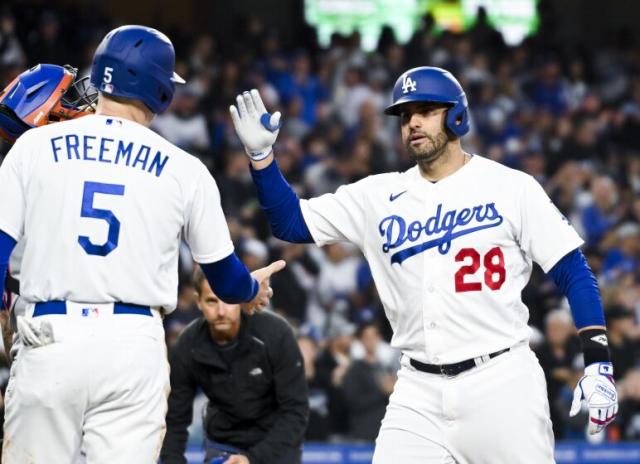 Dodgers News: Dave Roberts Talks About What JD Martinez Brings to