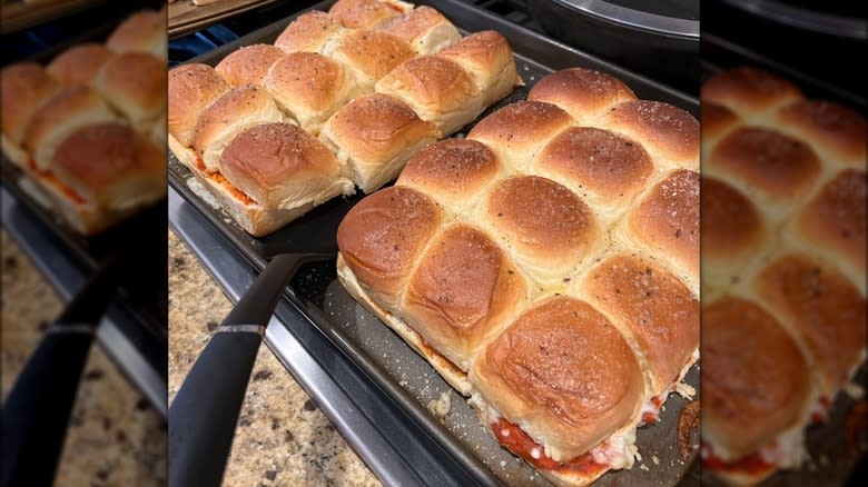 Hawaiian roll pepperoni sliders