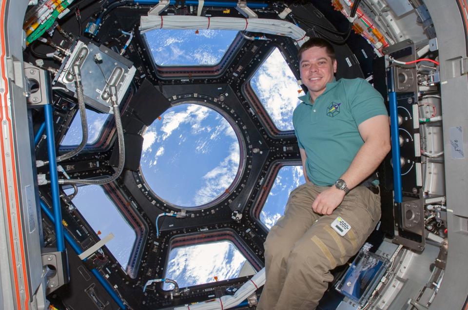 astronaut robert behnken cupola internationa space station nasa s130e010477