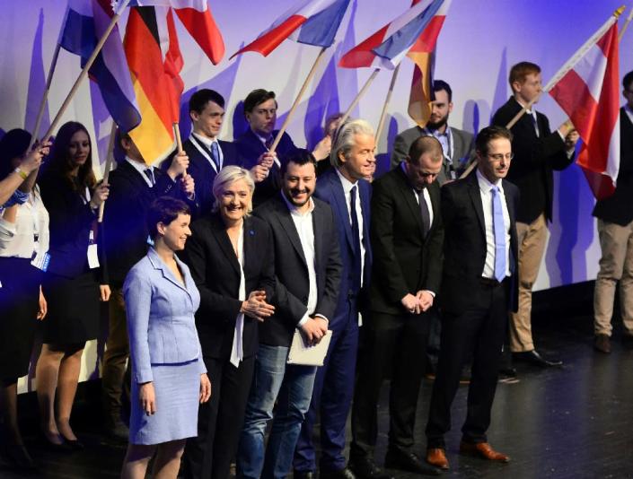(L-R) Frauke Petry of the anti-immigration Alternative for Germany (AfD), French National Front (FN) leader Marine Le Pen, Matteo Salvini of Italy's Northern League and Geert Wilders of the Dutch Freedom Party in Koblenz, Germany on January 21, 2017 (AFP Photo/ROBERTO PFEIL)