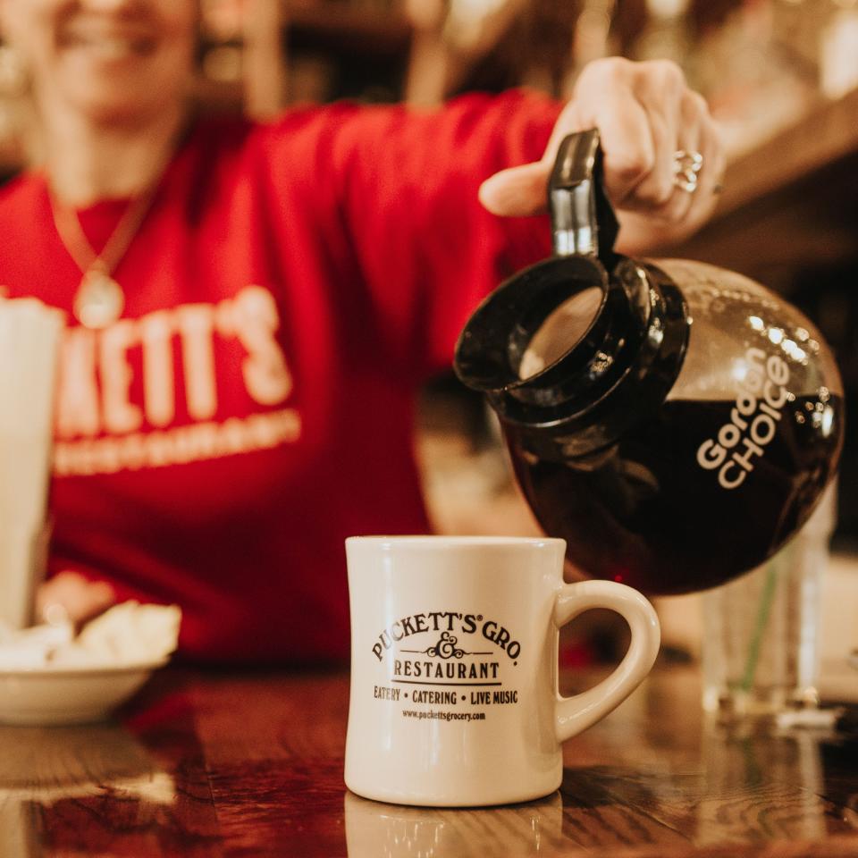 Over the years, Puckett’s has evolved from a little 1950s grocery store in the village of Leiper’s Fork to today’s community kitchen, known for its Southern hospitality, Memphis-style barbecue and live pickin’ performances.