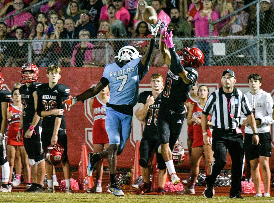 Jaylen Heyward of Rockledge breaks up a pass intended for Eddie Combs of Satellite during their game Friday, Oct. 15, 2021. Craig Bailey/FLORIDA TODAY via USA TODAY NETWORK