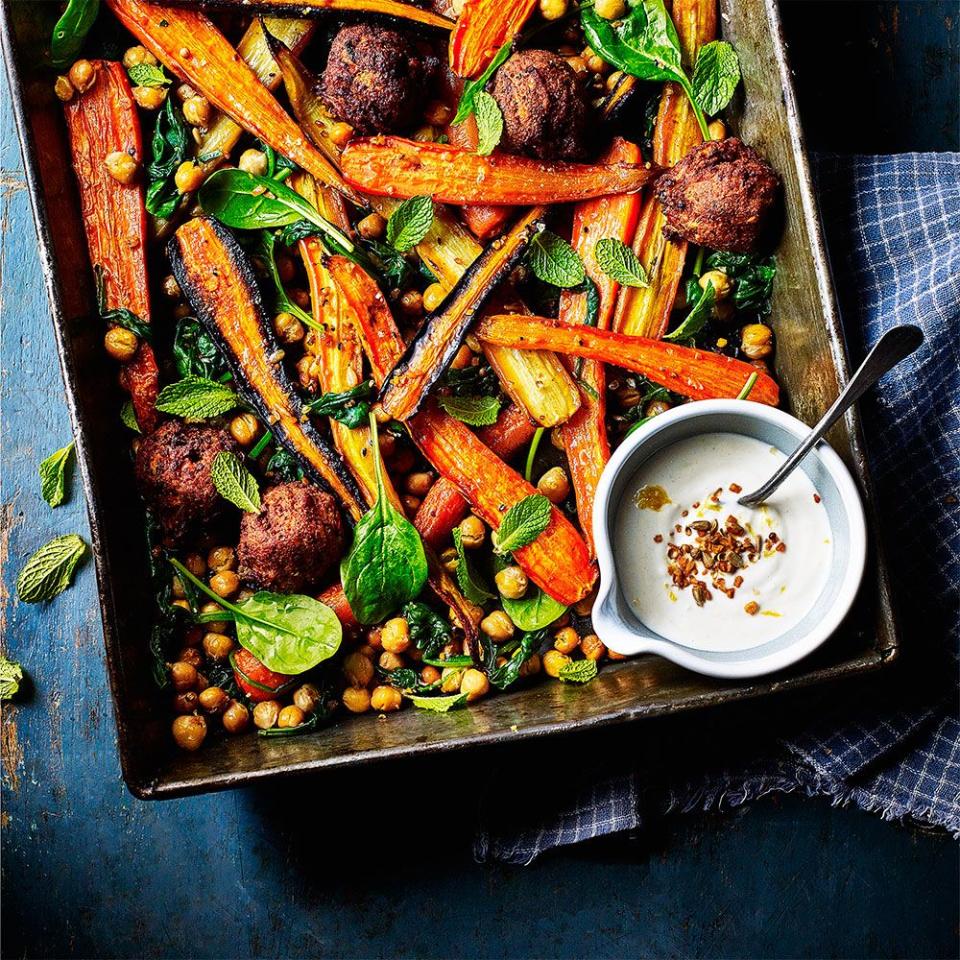 carrot, chickpea and falafel tray bake