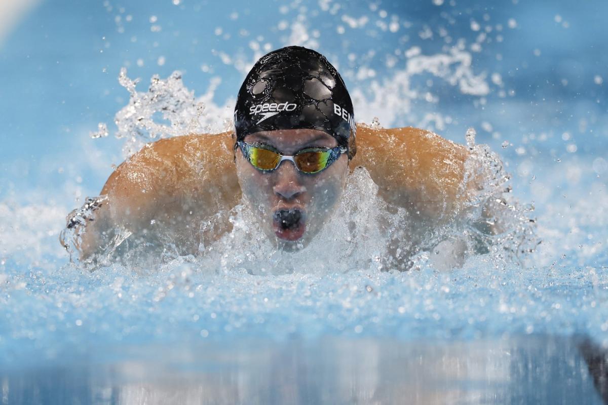 Canada’s Nicholas Bennett captures second Paralympic swim gold, Maxwell earns silver