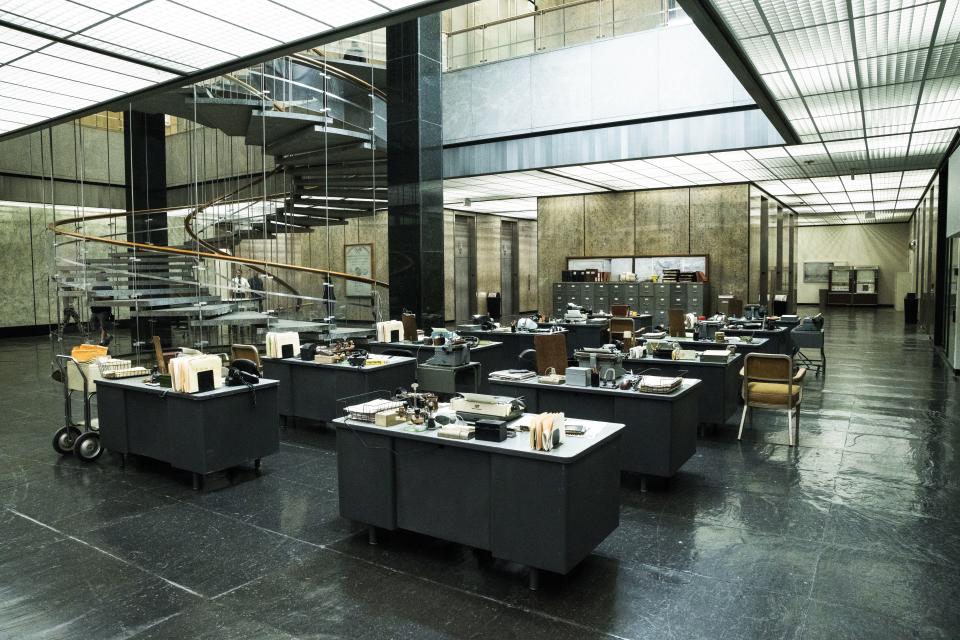 To create the L.A. Times offices, Berghoff outfitted the L.A. Department of Water and Power’s John Ferraro Building with retro desks and office equipment.