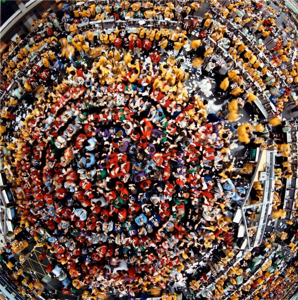 The S&P 500 trading pit is pictured from overhead at the Chicago Mercantile Exchange in Chicago, Illinois in this late 1980s handout photo. REUTERS/CME Group